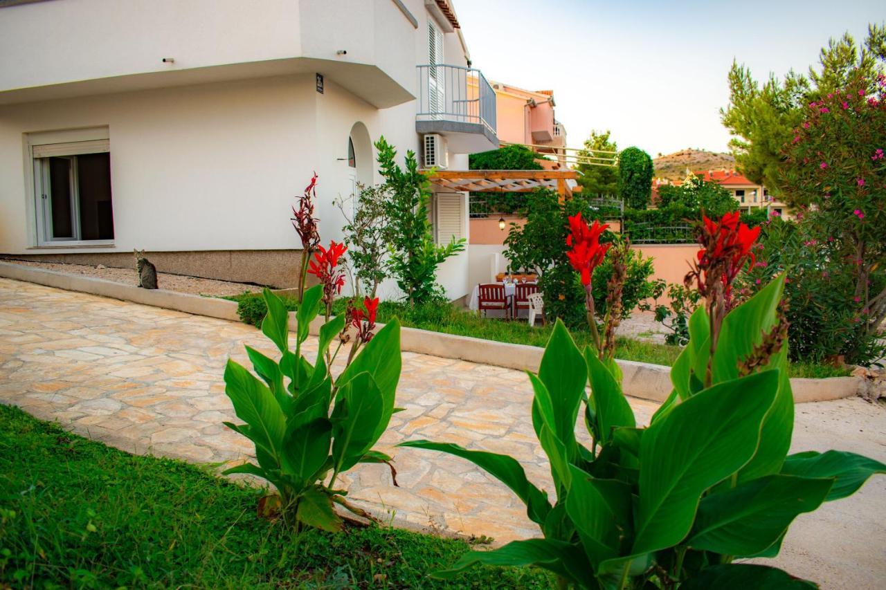 Apartments Senka Zaboric Exterior photo